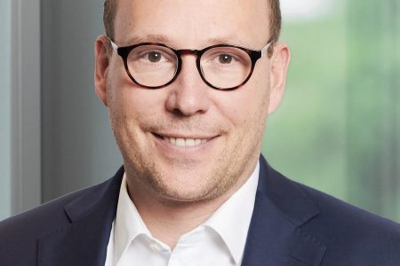 Wechsel in der EEW-Führung: Bernard M. Kemper übergibt die Geschäftsführung an Timo Poppe